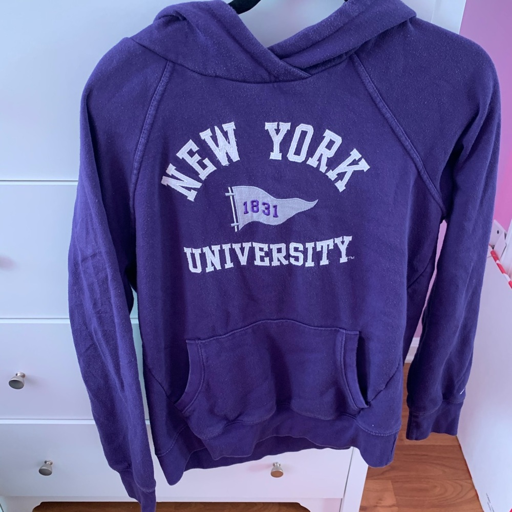 NYU sweatshirt